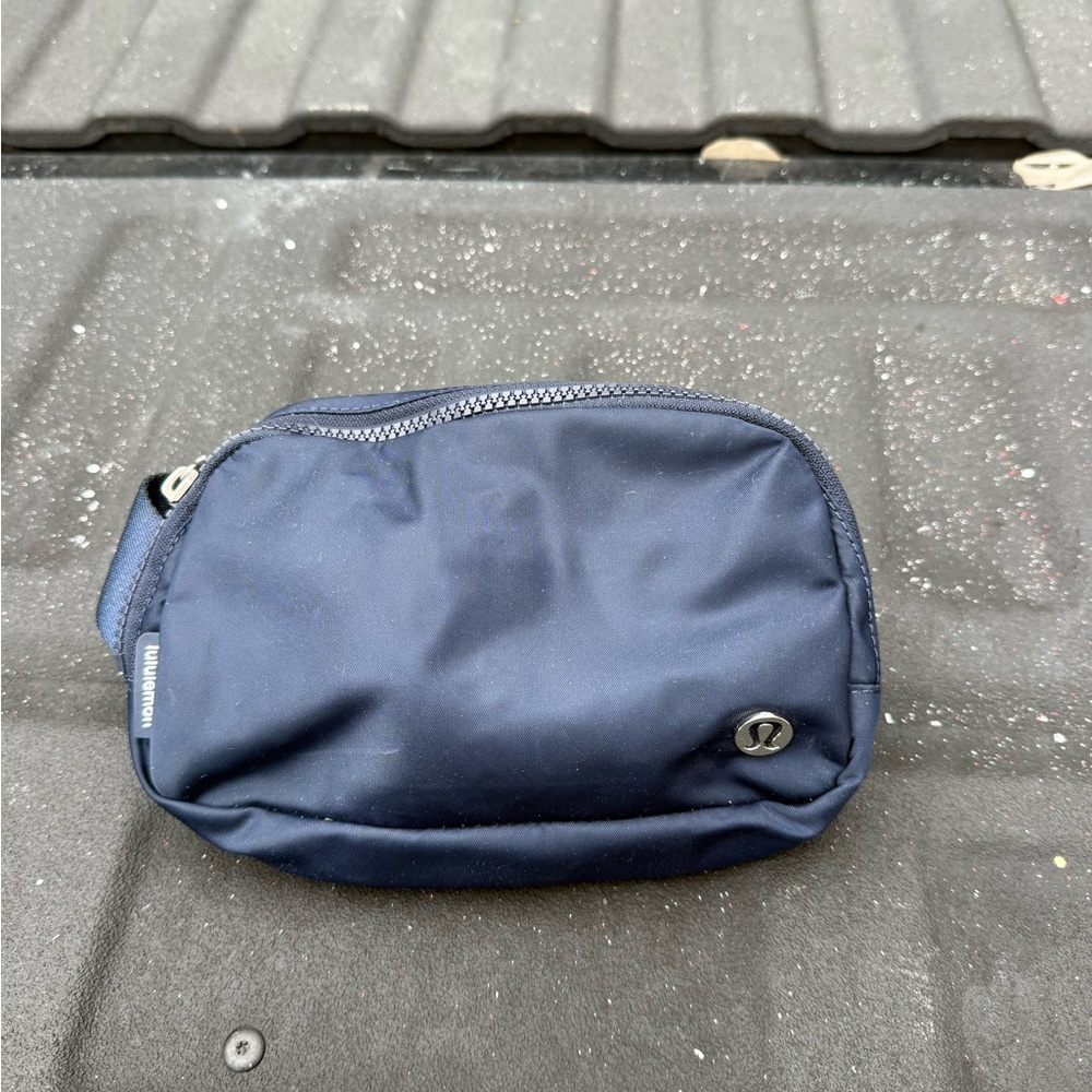 lululemon athletica Navy Blue belt Bag